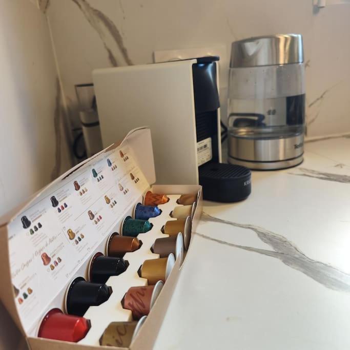 Superbe Cosy Duplex Appartement T3 Charpenne Tete D'Or Avec Parking Prive Gratuit Villeurbanne Luaran gambar