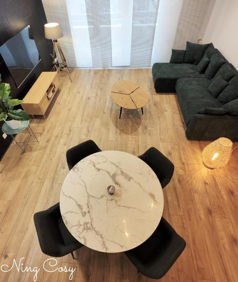 Superbe Cosy Duplex Appartement T3 Charpenne Tete D'Or Avec Parking Prive Gratuit Villeurbanne Luaran gambar